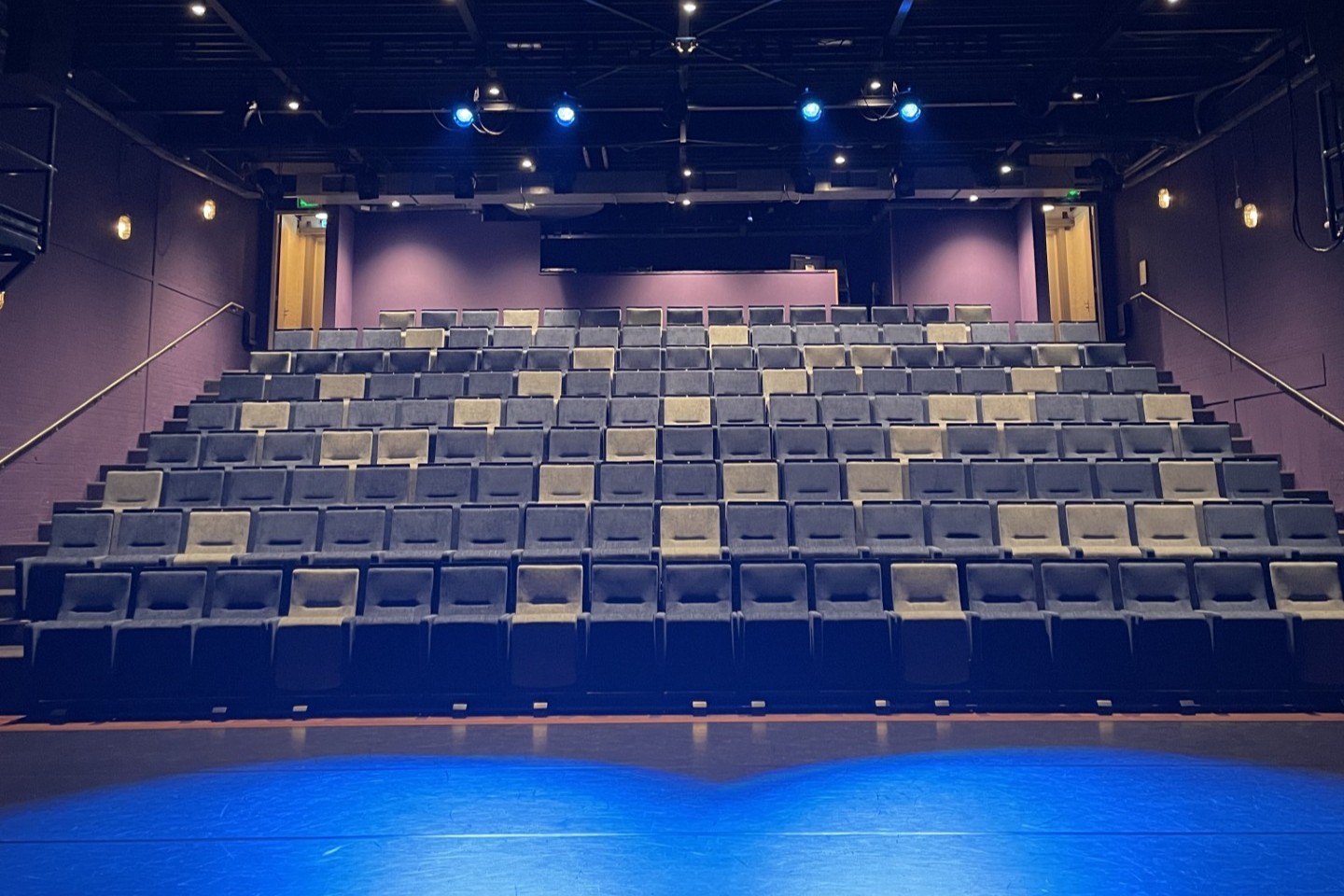 nieuwe stoelen lsc